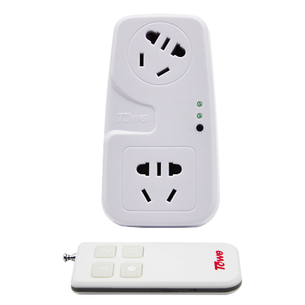 Wireless remote control converter socket 10A for one to two