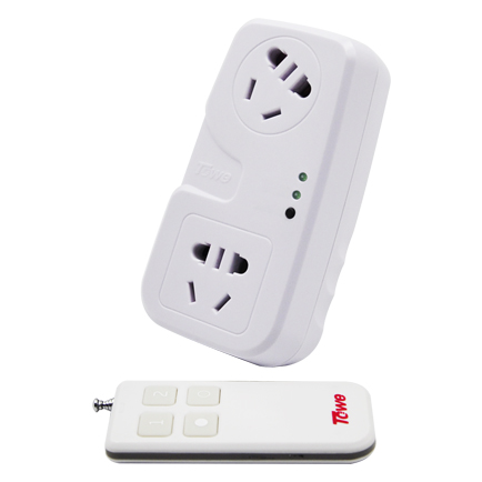  Wireless remote control converter socket 10A for one to two